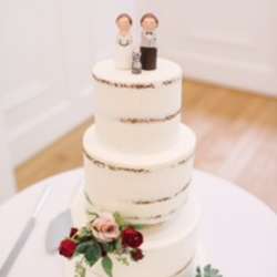 wedding cake and toppers